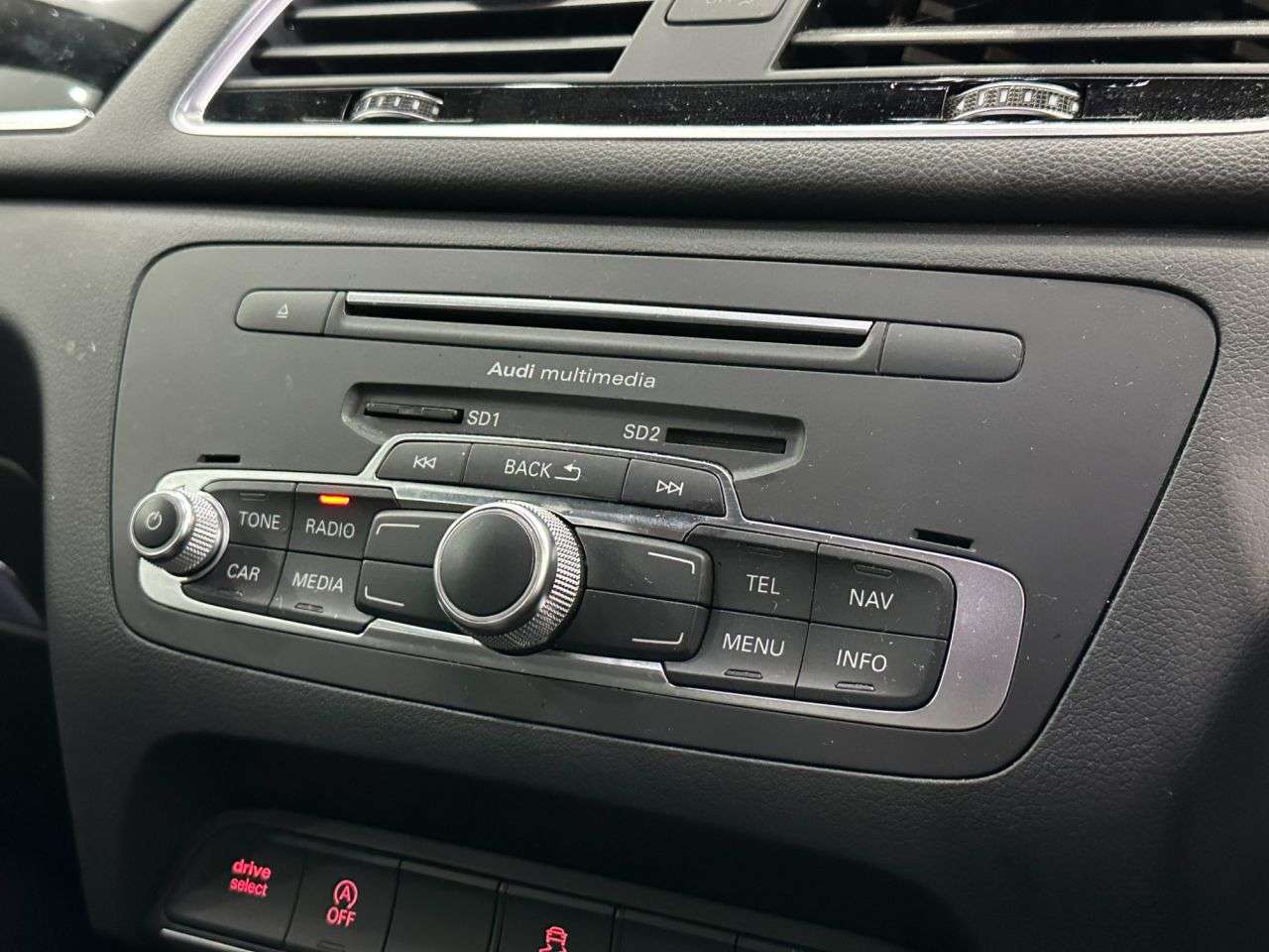 2018 AUDI Q3 2018 AUDI Q3