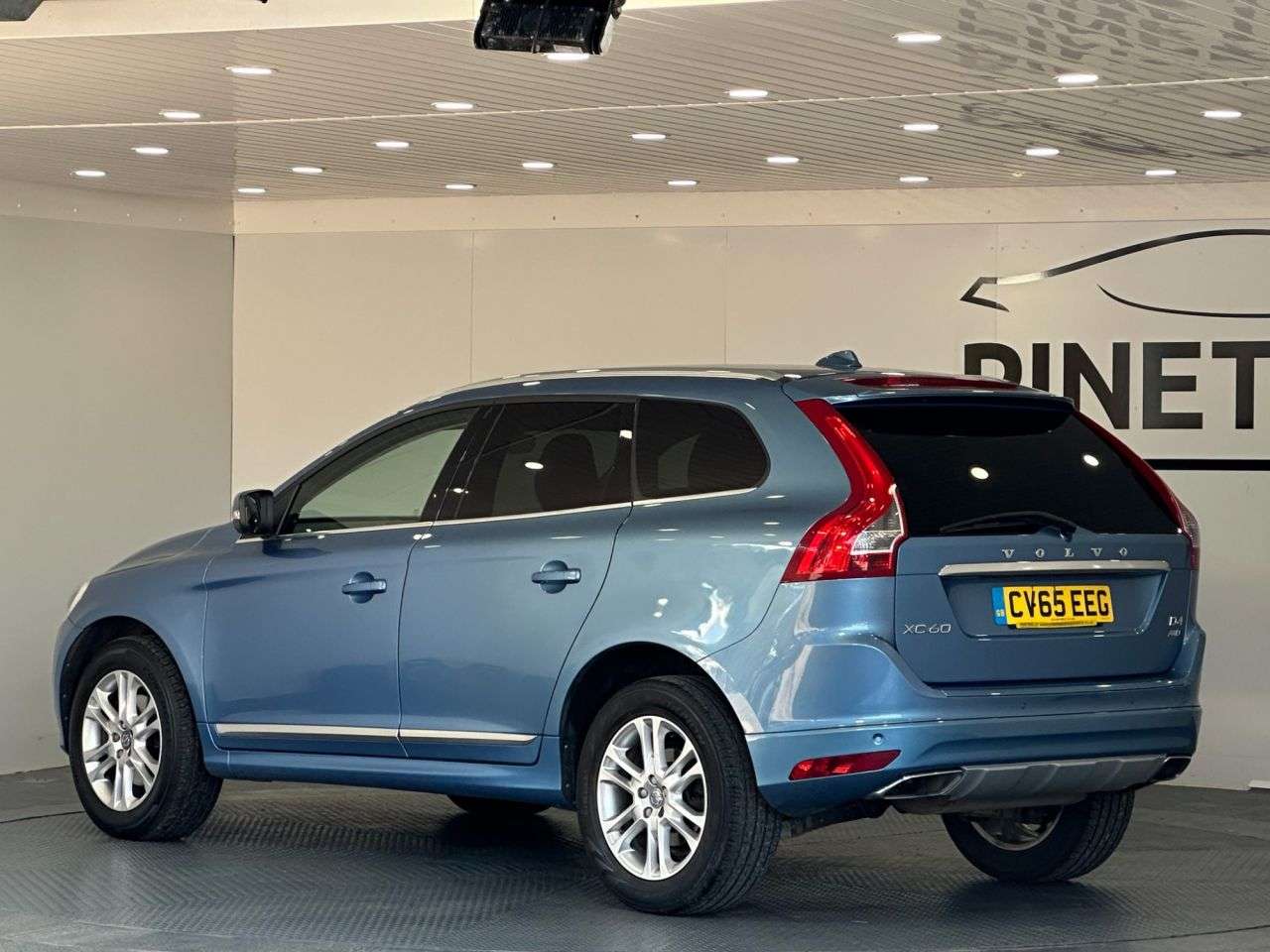 2015 VOLVO XC60 2015 VOLVO XC60