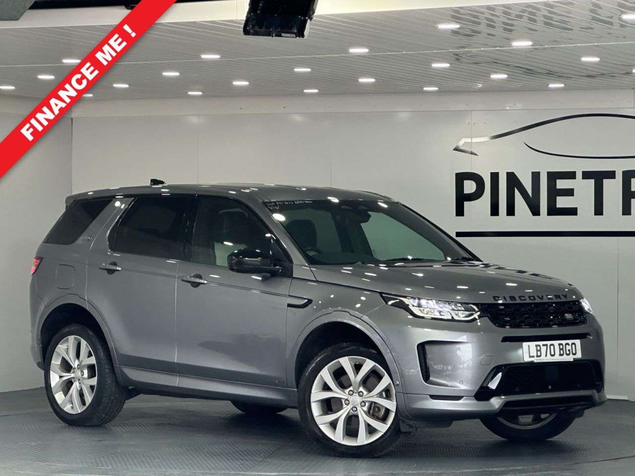 A 2021 LAND ROVER DISCOVERY SPORT 2.0 D200 MHEV R-Dynamic S Plus SUV 5dr Diesel Auto 4WD Euro 6 (s/s) (204 ps A 2021 LAND ROVER DISCOVERY SPORT 2.0 D200 MHEV R-Dynamic S Plus SUV 5dr Diesel Auto 4WD Euro 6 (s/s) (204 ps