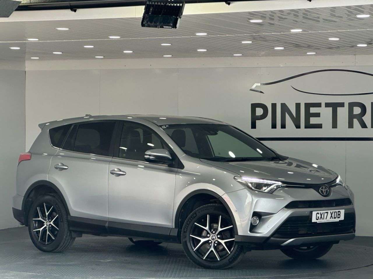 A 2017 TOYOTA RAV4 2.0 D-4D Icon SUV 5dr Diesel Manual Euro 6 (s/s) (Safety Sense, Nav) (143 p A 2017 TOYOTA RAV4 2.0 D-4D Icon SUV 5dr Diesel Manual Euro 6 (s/s) (Safety Sense, Nav) (143 p