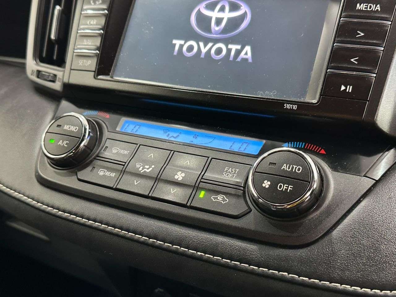 2017 TOYOTA RAV4 2017 TOYOTA RAV4