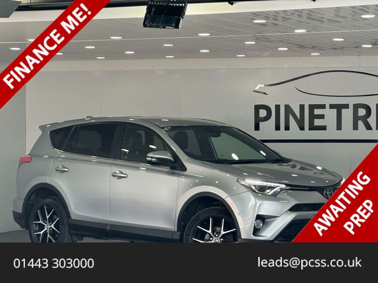 A 2017 TOYOTA RAV4 2.0 D-4D Icon SUV 5dr Diesel Manual Euro 6 (s/s) (Safety Sense, Nav) (143 p A 2017 TOYOTA RAV4 2.0 D-4D Icon SUV 5dr Diesel Manual Euro 6 (s/s) (Safety Sense, Nav) (143 p