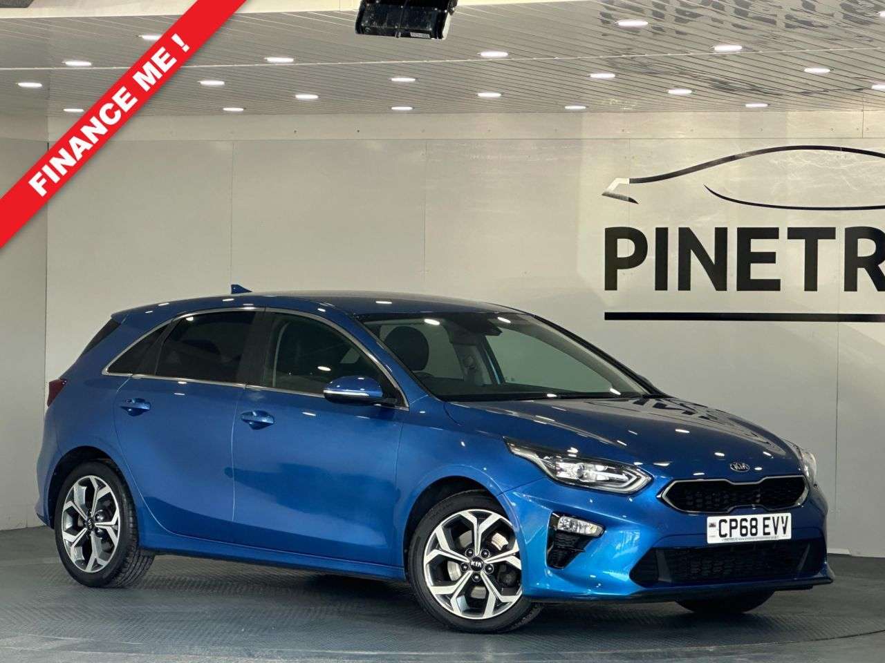 A 2018 KIA CEED 1.4 T-GDi Blue Edition Hatchback 5dr Petrol Manual Euro 6 (s/s) (138 bhp) A 2018 KIA CEED 1.4 T-GDi Blue Edition Hatchback 5dr Petrol Manual Euro 6 (s/s) (138 bhp)