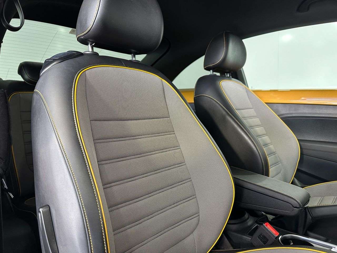 2018 VOLKSWAGEN BEETLE 2018 VOLKSWAGEN BEETLE