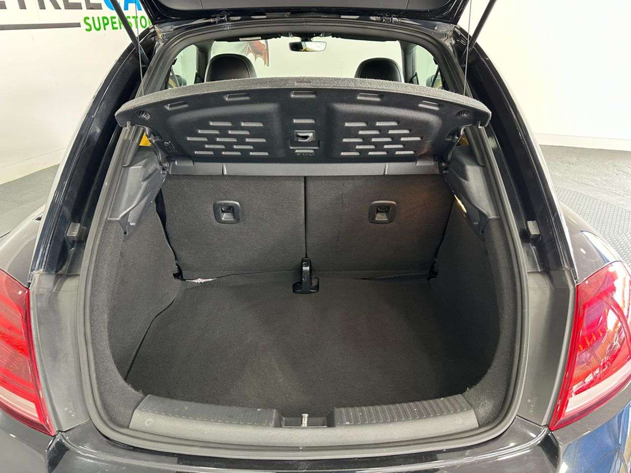 2018 VOLKSWAGEN BEETLE 2018 VOLKSWAGEN BEETLE