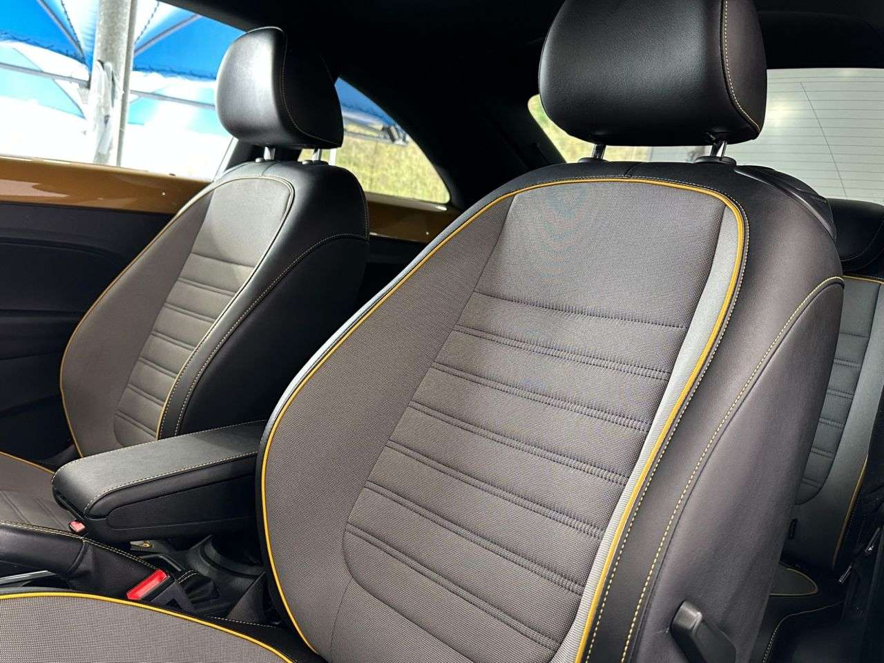 2018 VOLKSWAGEN BEETLE 2018 VOLKSWAGEN BEETLE