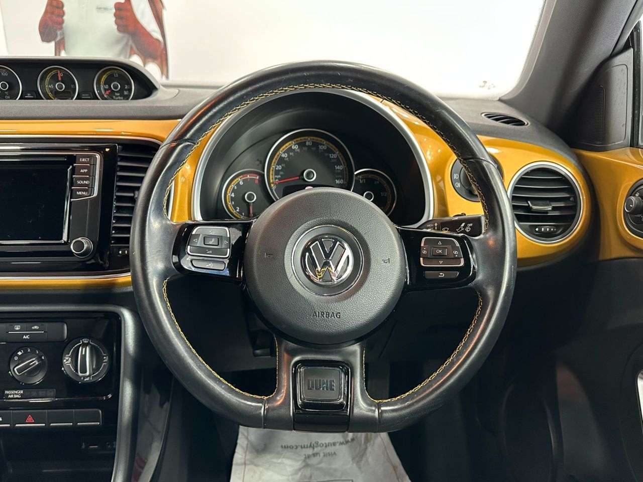 2018 VOLKSWAGEN BEETLE 2018 VOLKSWAGEN BEETLE
