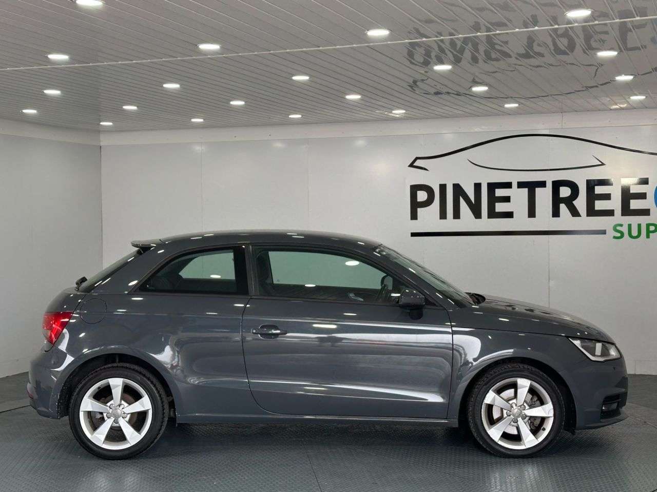 2017 AUDI A1 2017 AUDI A1