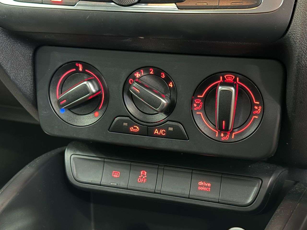 2017 AUDI A1 2017 AUDI A1