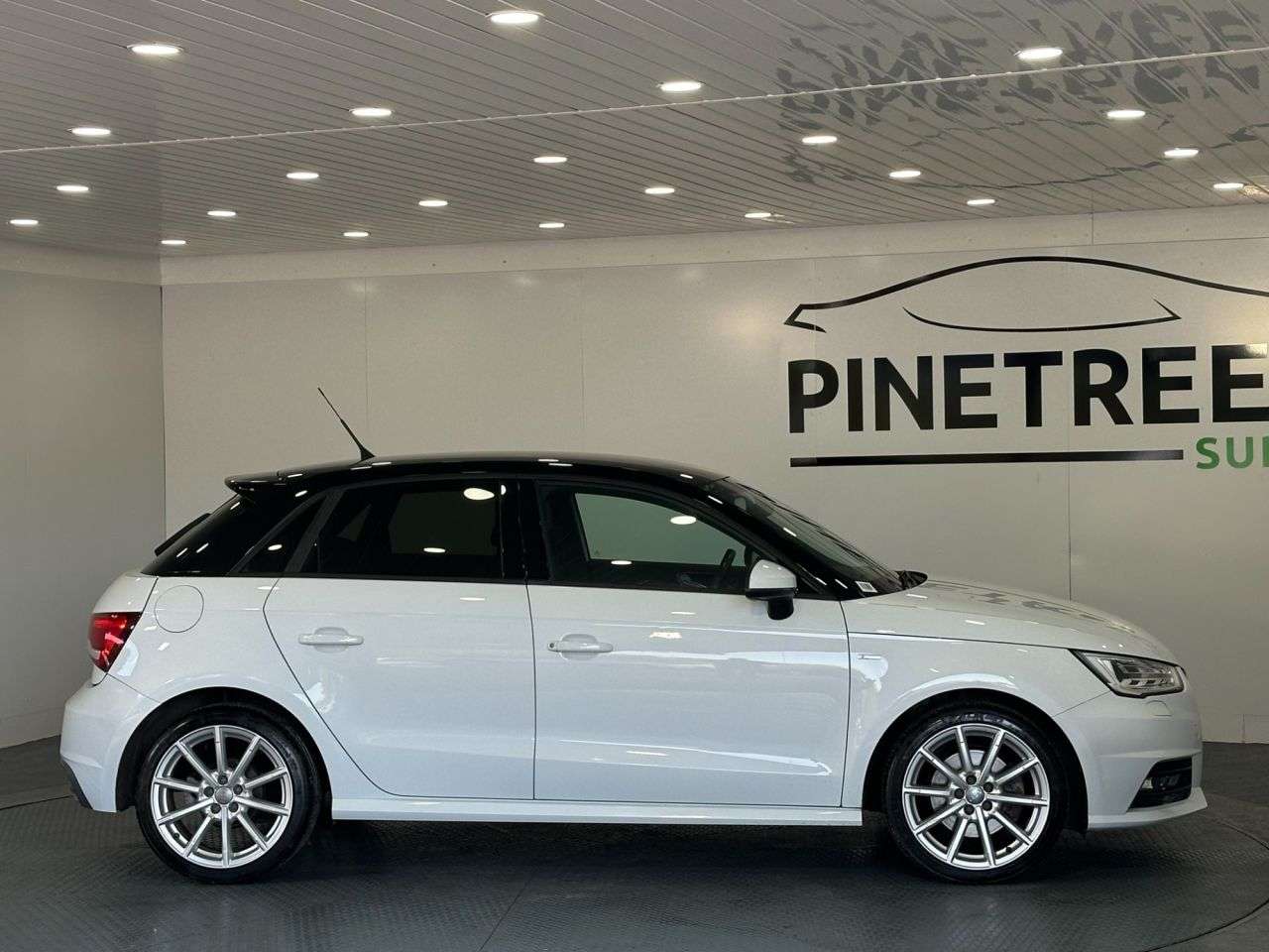 2016 AUDI A1 2016 AUDI A1