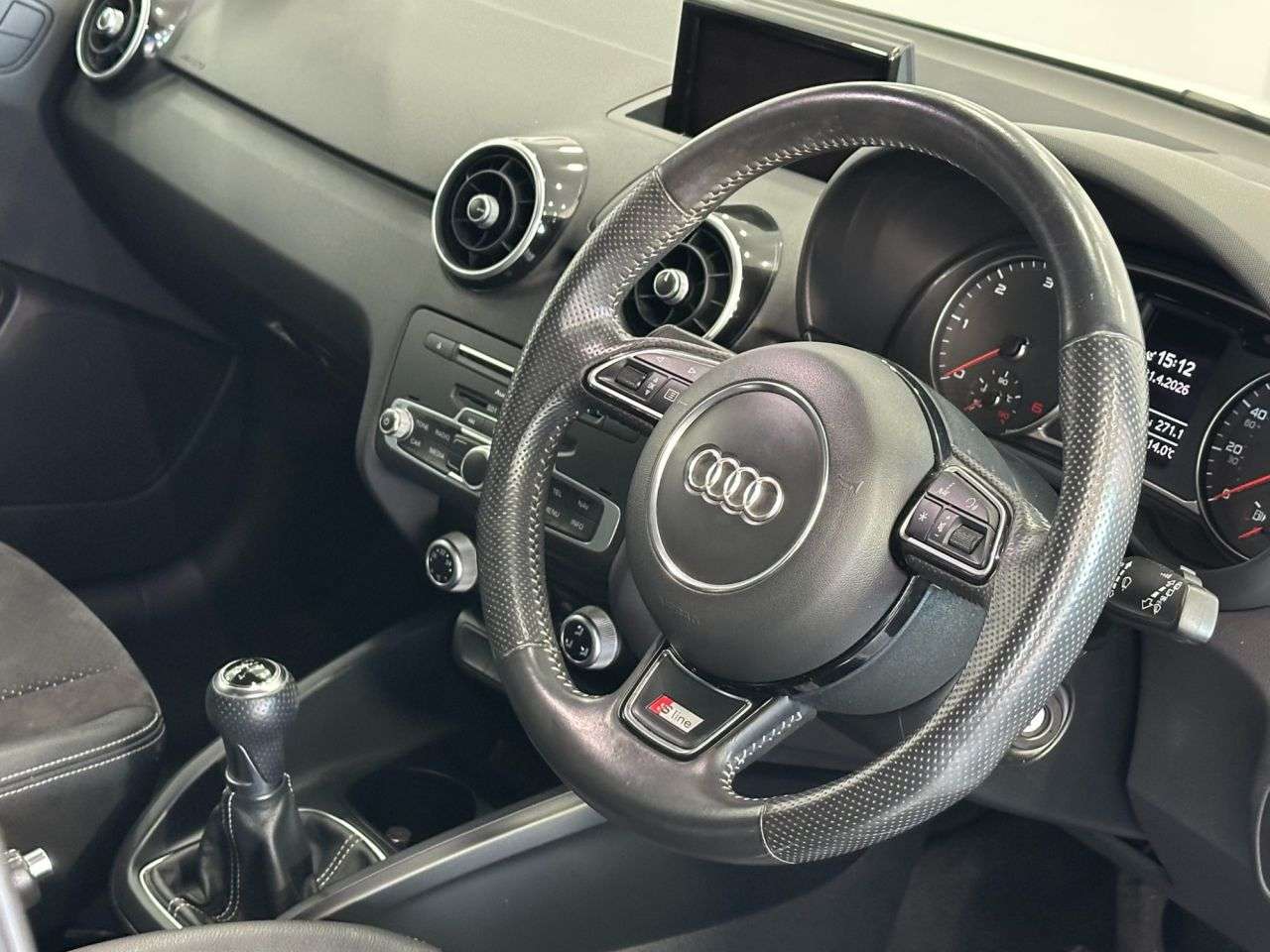 2016 AUDI A1 2016 AUDI A1
