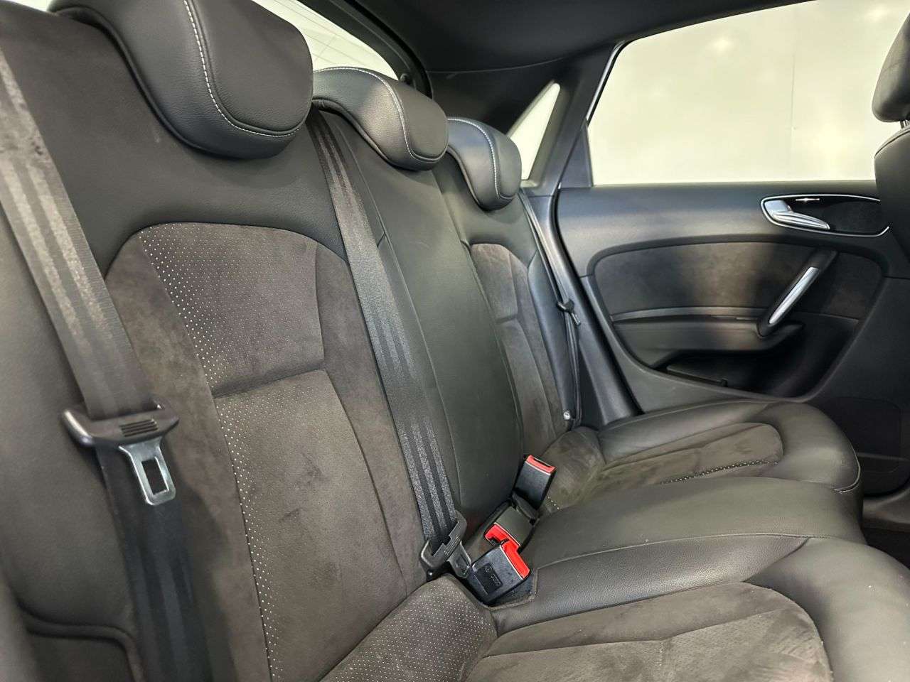 2016 AUDI A1 2016 AUDI A1