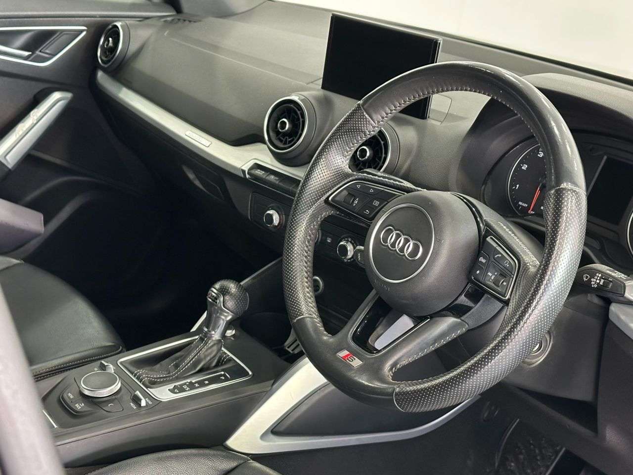 2018 AUDI Q2 2018 AUDI Q2
