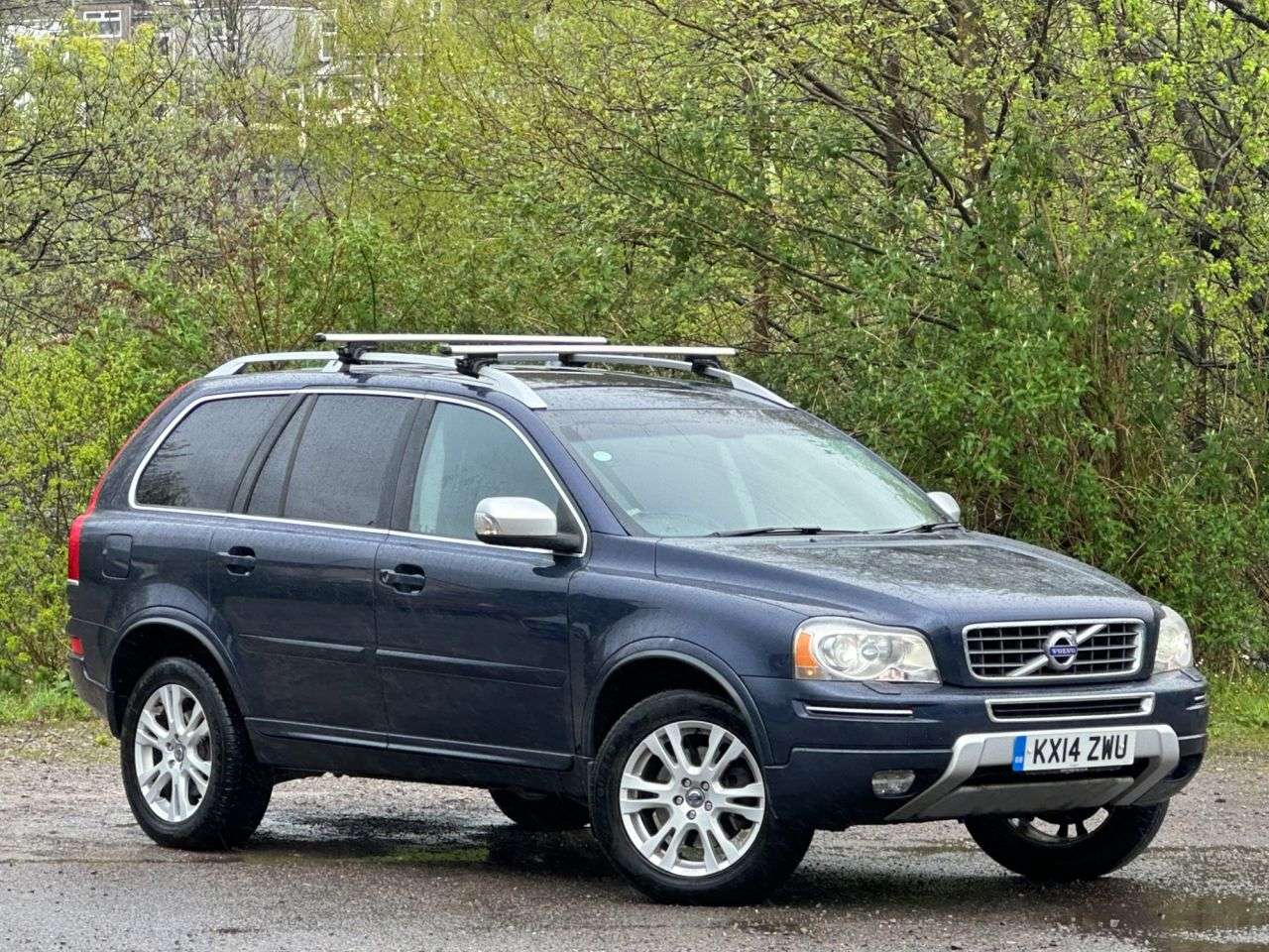 A 2014 VOLVO XC90 2.4 D5 SE Lux SUV 5dr Diesel Geartronic 4WD Euro 5 (200 ps) A 2014 VOLVO XC90 2.4 D5 SE Lux SUV 5dr Diesel Geartronic 4WD Euro 5 (200 ps)