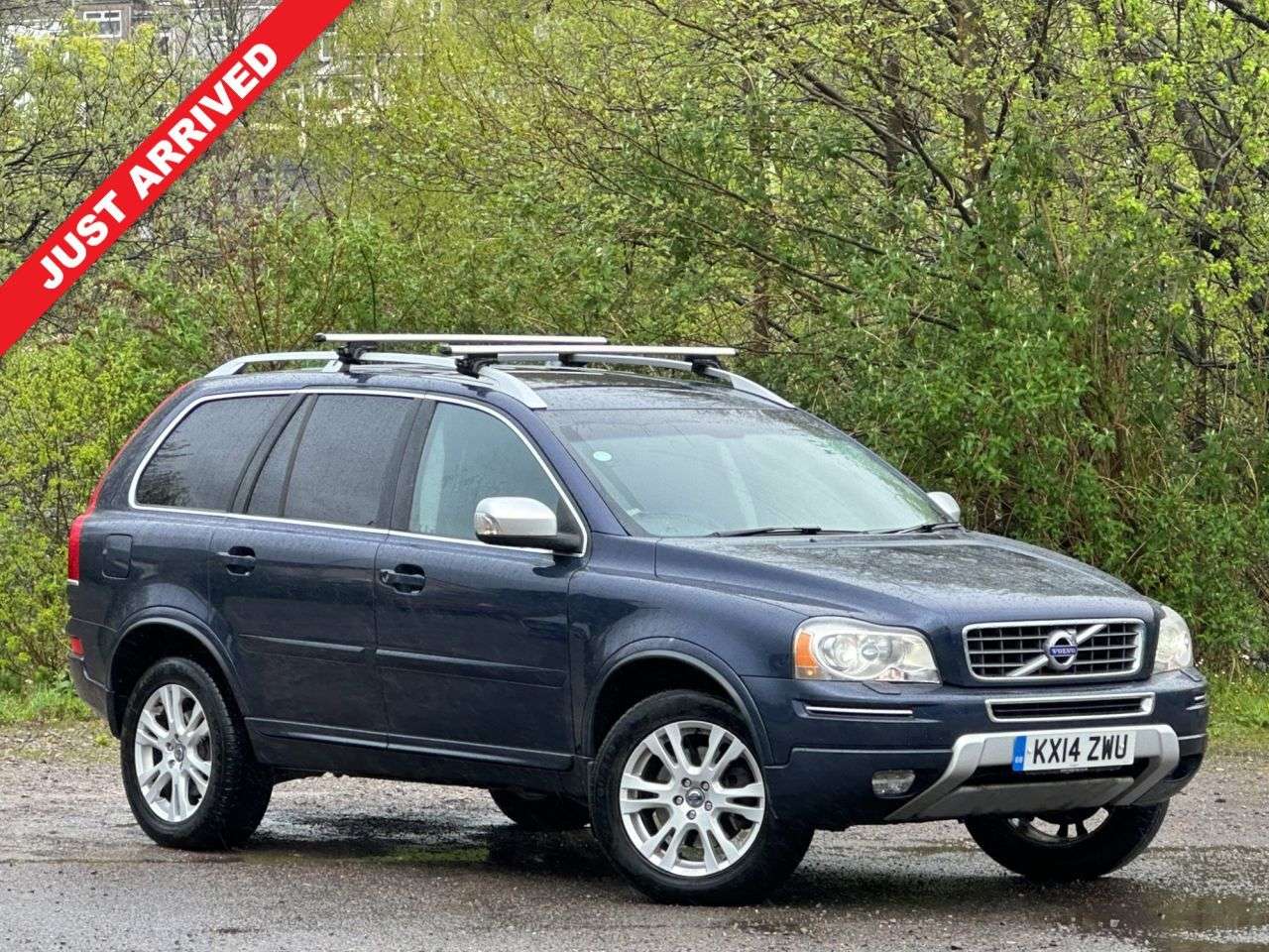A 2014 VOLVO XC90 2.4 D5 SE Lux SUV 5dr Diesel Geartronic 4WD Euro 5 (200 ps) A 2014 VOLVO XC90 2.4 D5 SE Lux SUV 5dr Diesel Geartronic 4WD Euro 5 (200 ps)
