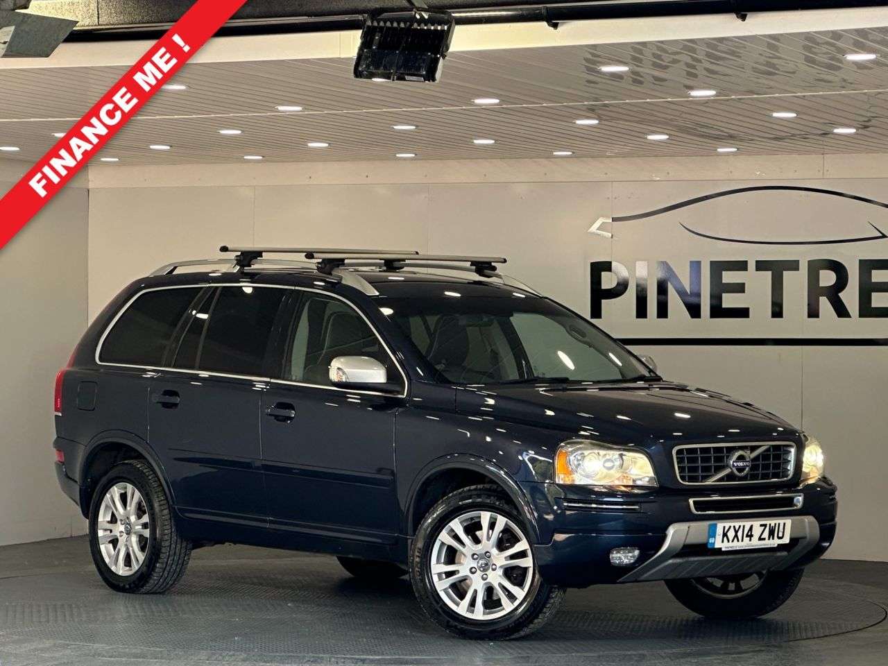 A 2014 VOLVO XC90 2.4 D5 SE Lux SUV 5dr Diesel Geartronic 4WD Euro 5 (200 ps) A 2014 VOLVO XC90 2.4 D5 SE Lux SUV 5dr Diesel Geartronic 4WD Euro 5 (200 ps)