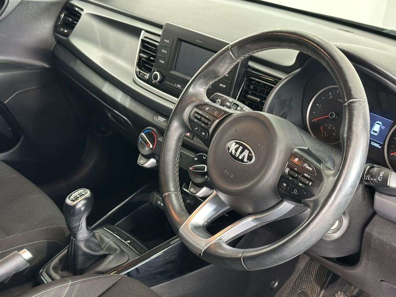 2017 KIA RIO 2017 KIA RIO