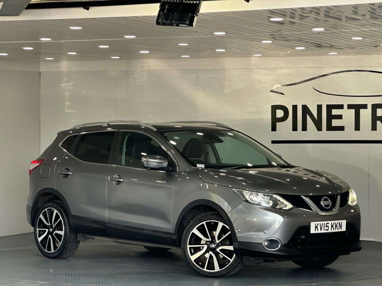 A 2015 NISSAN QASHQAI 1.5 dCi Tekna SUV 5dr Diesel Manual 2WD Euro 5 (s/s) (110 ps) A 2015 NISSAN QASHQAI 1.5 dCi Tekna SUV 5dr Diesel Manual 2WD Euro 5 (s/s) (110 ps)