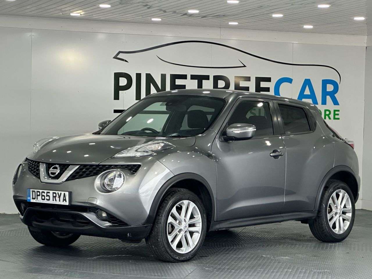 A 2016 NISSAN JUKE 1.5 dCi N-Connecta SUV 5dr Diesel Manual Euro 6 (s/s) (110 ps) A 2016 NISSAN JUKE 1.5 dCi N-Connecta SUV 5dr Diesel Manual Euro 6 (s/s) (110 ps)
