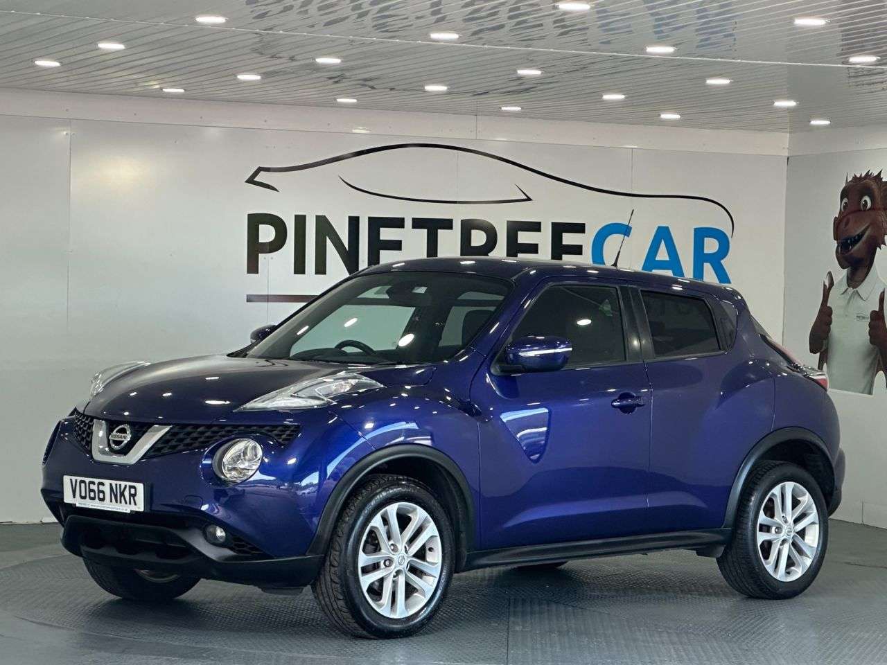 A 2016 NISSAN JUKE 1.5 dCi N-Connecta SUV 5dr Diesel Manual Euro 6 (s/s) (110 ps) A 2016 NISSAN JUKE 1.5 dCi N-Connecta SUV 5dr Diesel Manual Euro 6 (s/s) (110 ps)