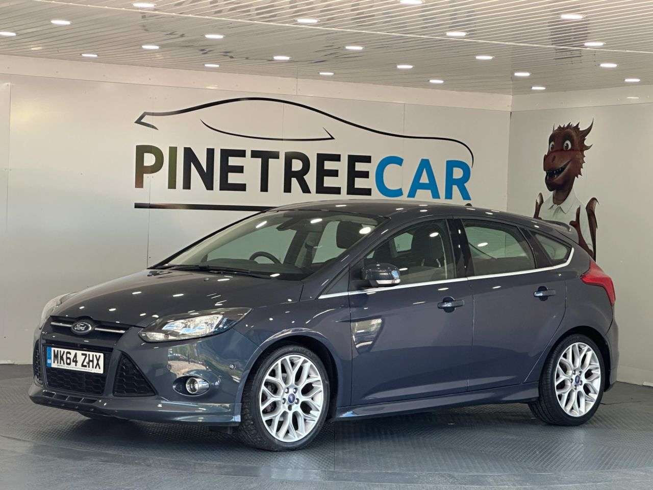 A 2014 FORD FOCUS 1.6 TDCi Zetec S Hatchback 5dr Diesel Manual Euro 5 (s/s) (115 ps) A 2014 FORD FOCUS 1.6 TDCi Zetec S Hatchback 5dr Diesel Manual Euro 5 (s/s) (115 ps)