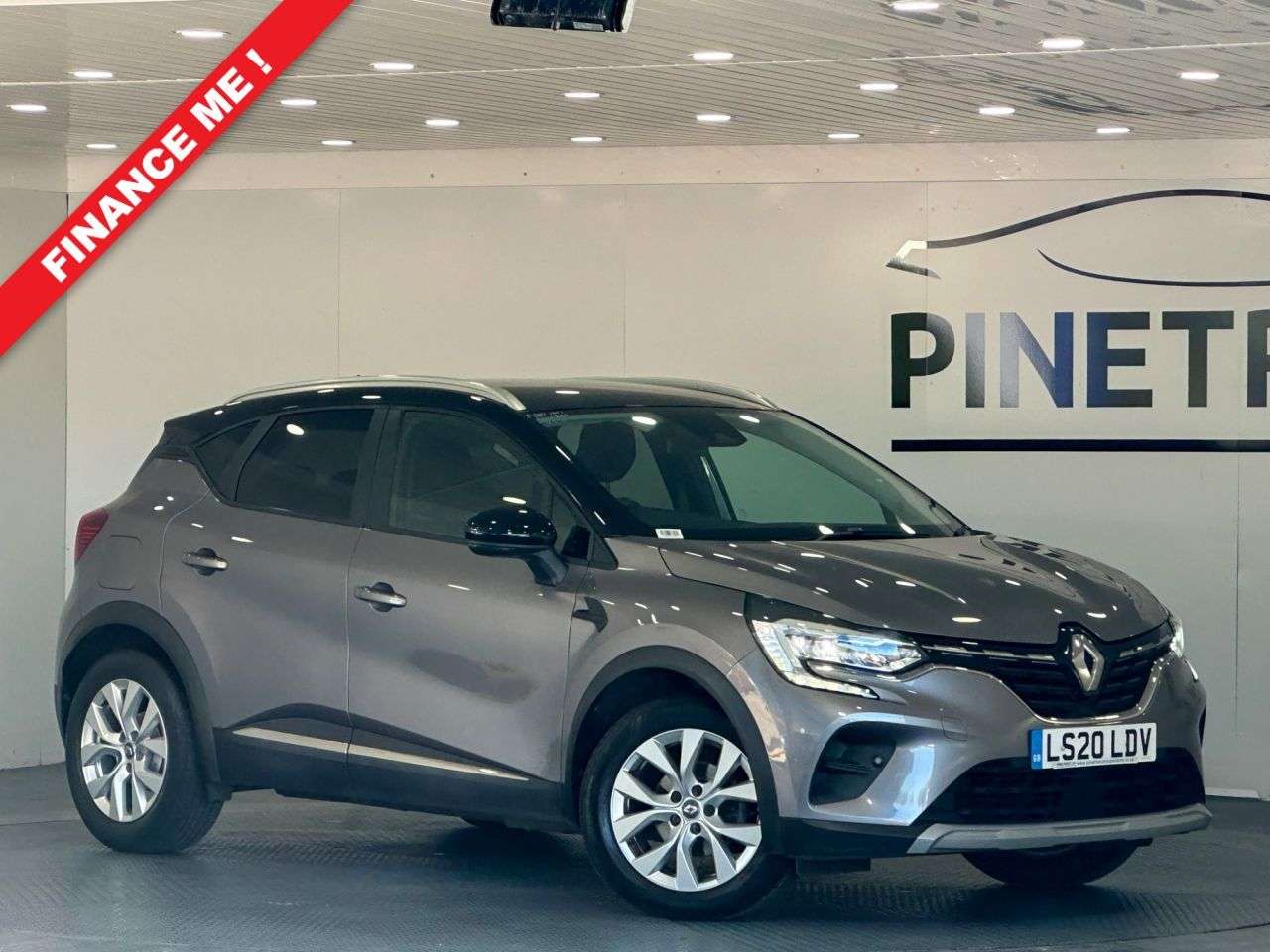 A 2020 RENAULT CAPTUR 1.0 TCe Iconic SUV 5dr Petrol Manual Euro 6 (s/s) (100 ps) A 2020 RENAULT CAPTUR 1.0 TCe Iconic SUV 5dr Petrol Manual Euro 6 (s/s) (100 ps)