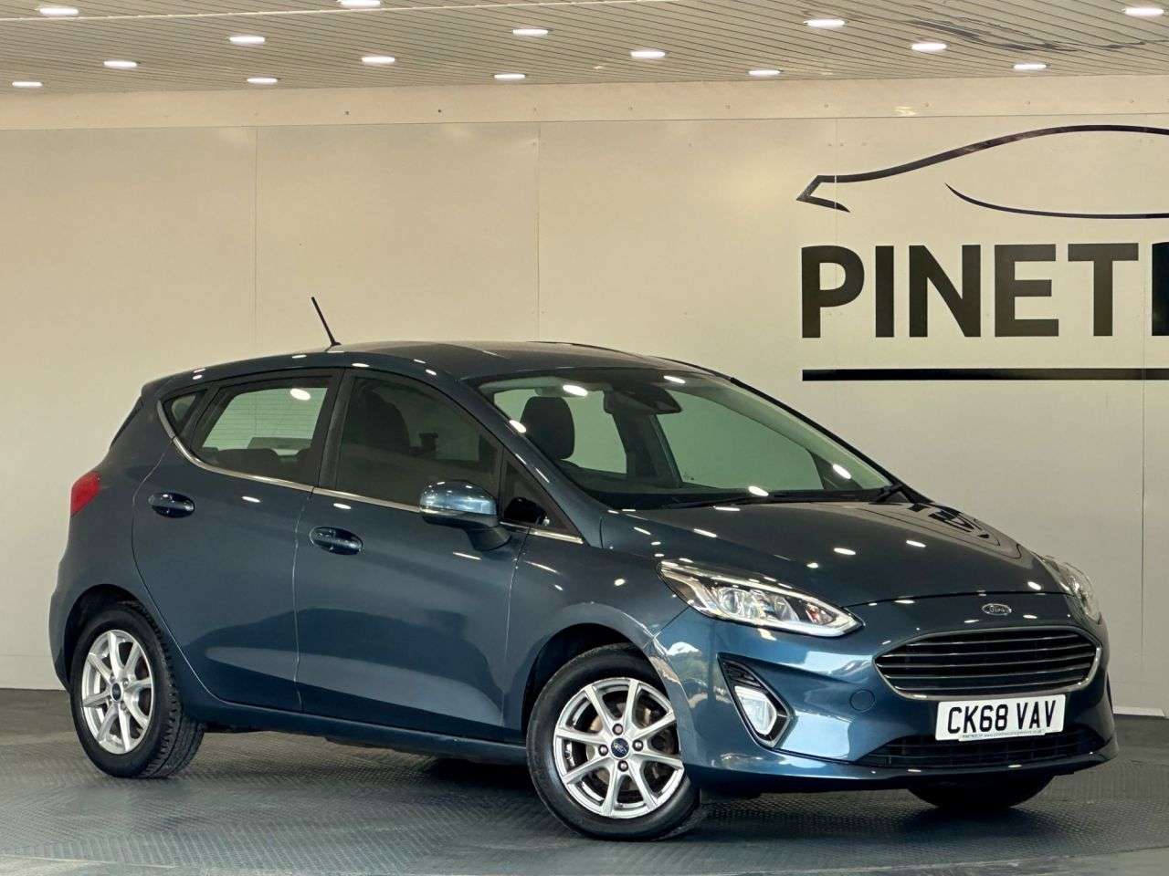 A 2018 FORD FIESTA 1.1 Ti-VCT Zetec Hatchback 5dr Petrol Manual Euro 6 (s/s) (85 ps) A 2018 FORD FIESTA 1.1 Ti-VCT Zetec Hatchback 5dr Petrol Manual Euro 6 (s/s) (85 ps)