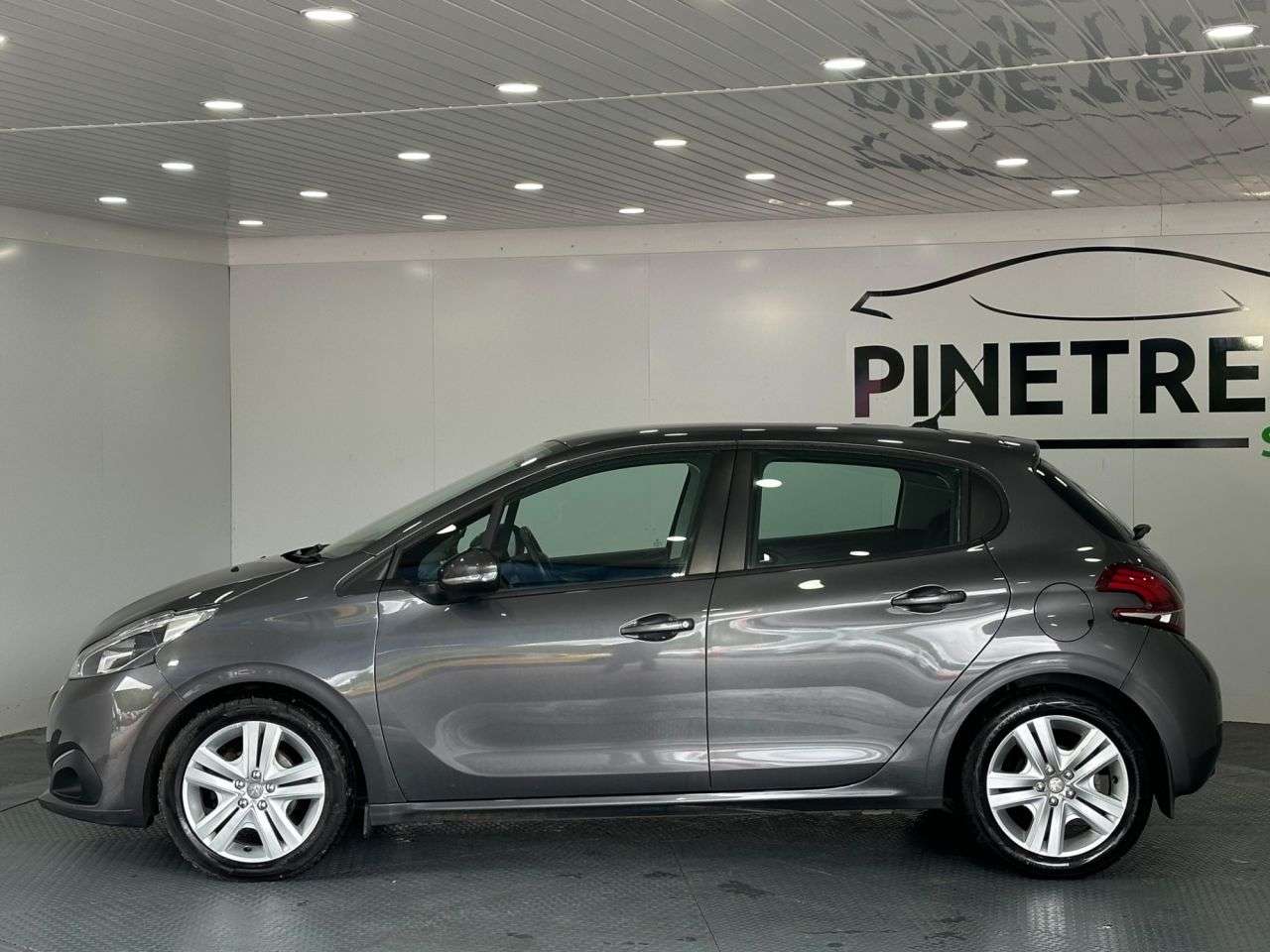 2019 PEUGEOT 208 2019 PEUGEOT 208