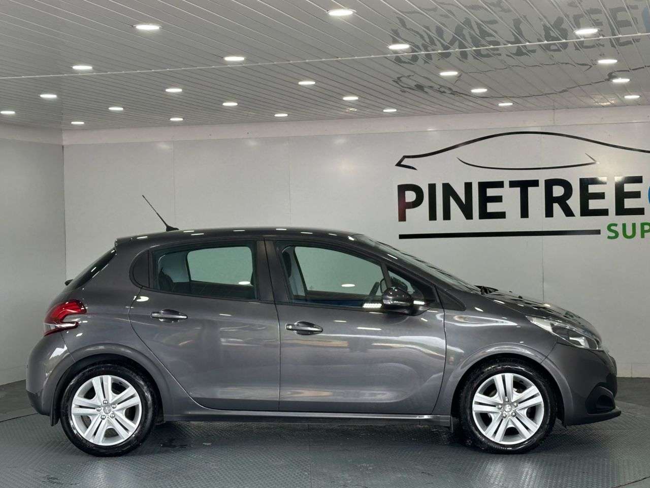 2019 PEUGEOT 208 2019 PEUGEOT 208