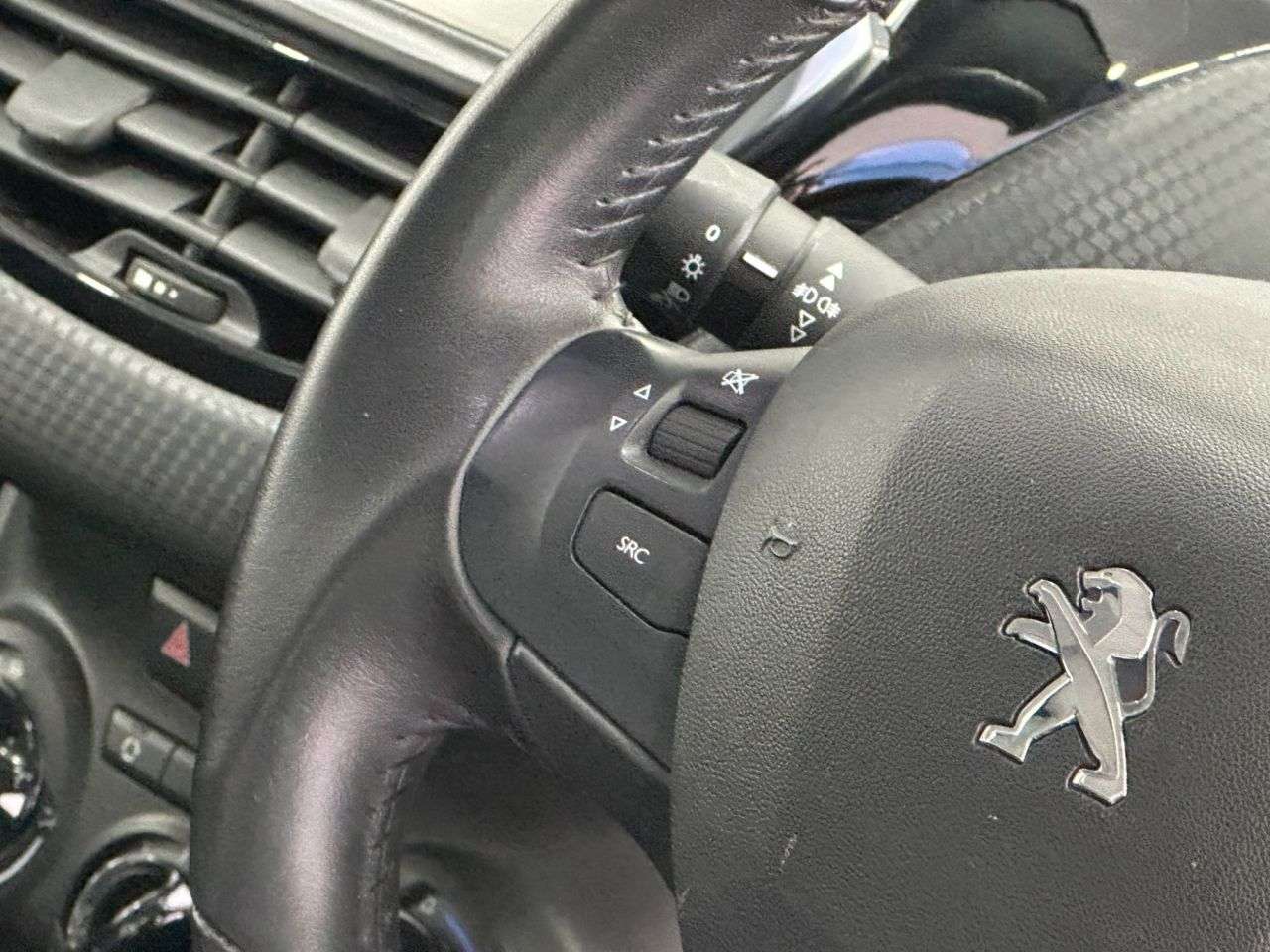 2019 PEUGEOT 208 2019 PEUGEOT 208