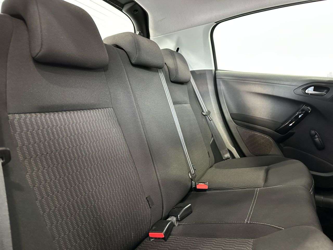 2019 PEUGEOT 208 2019 PEUGEOT 208