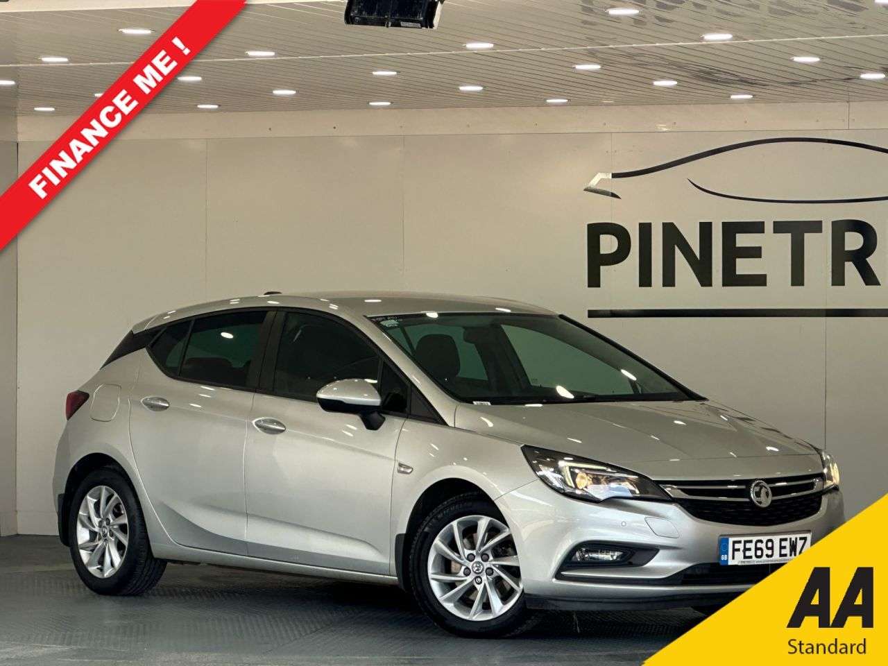 A 2019 VAUXHALL ASTRA 1.6 CDTi BlueInjection Tech Line Nav Hatchback 5dr Diesel Auto Euro 6 (s/s) A 2019 VAUXHALL ASTRA 1.6 CDTi BlueInjection Tech Line Nav Hatchback 5dr Diesel Auto Euro 6 (s/s)