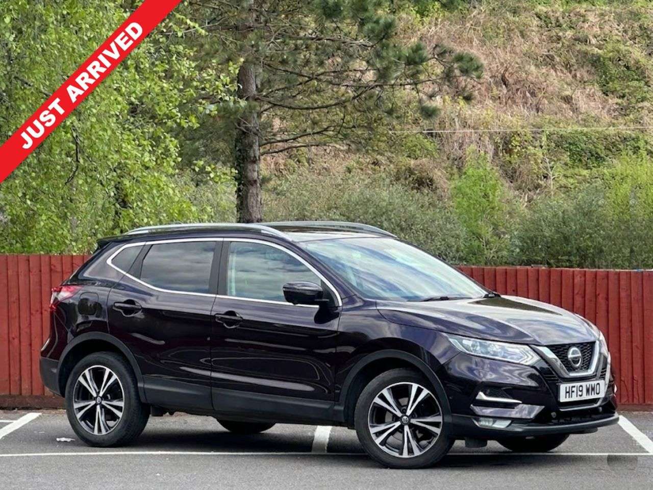 A 2019 NISSAN QASHQAI 1.3 DIG-T N-Connecta SUV 5dr Petrol Manual Euro 6 (s/s) (140 ps) A 2019 NISSAN QASHQAI 1.3 DIG-T N-Connecta SUV 5dr Petrol Manual Euro 6 (s/s) (140 ps)