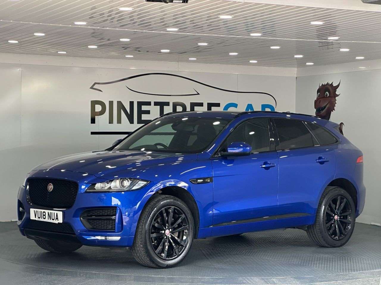 A 2018 JAGUAR F-PACE 2.0 D180 R-Sport SUV 5dr Diesel Auto AWD Euro 6 (s/s) (180 ps) A 2018 JAGUAR F-PACE 2.0 D180 R-Sport SUV 5dr Diesel Auto AWD Euro 6 (s/s) (180 ps)