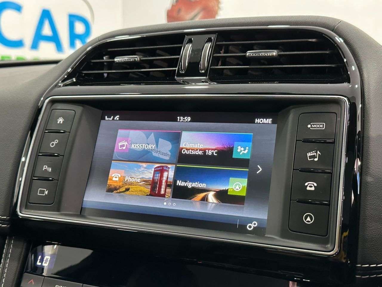 2018 JAGUAR F-PACE 2018 JAGUAR F-PACE