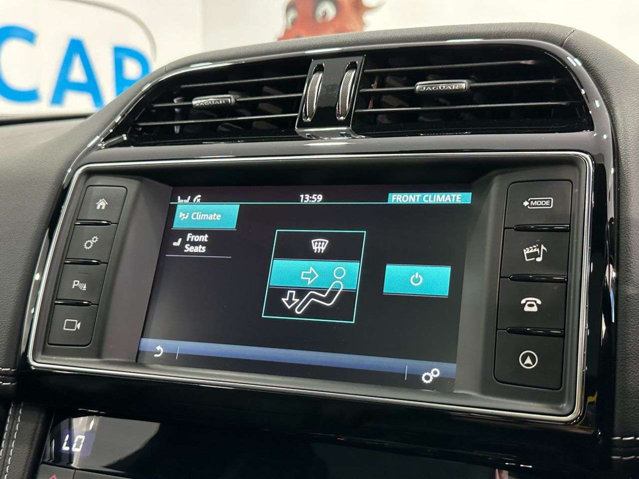2018 JAGUAR F-PACE 2018 JAGUAR F-PACE