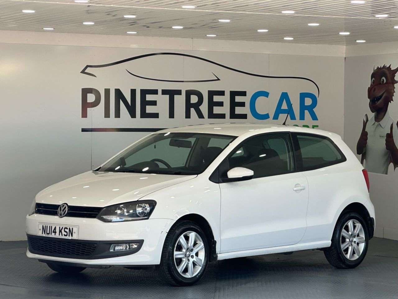 A 2014 VOLKSWAGEN POLO 1.2 Match Edition Hatchback 3dr Petrol Manual Euro 5 (70 ps) A 2014 VOLKSWAGEN POLO 1.2 Match Edition Hatchback 3dr Petrol Manual Euro 5 (70 ps)