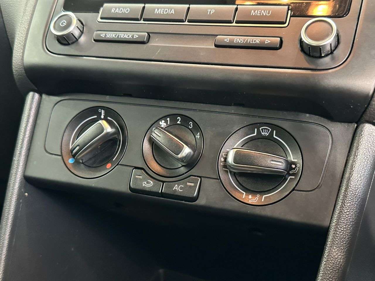 2014 VOLKSWAGEN POLO 2014 VOLKSWAGEN POLO