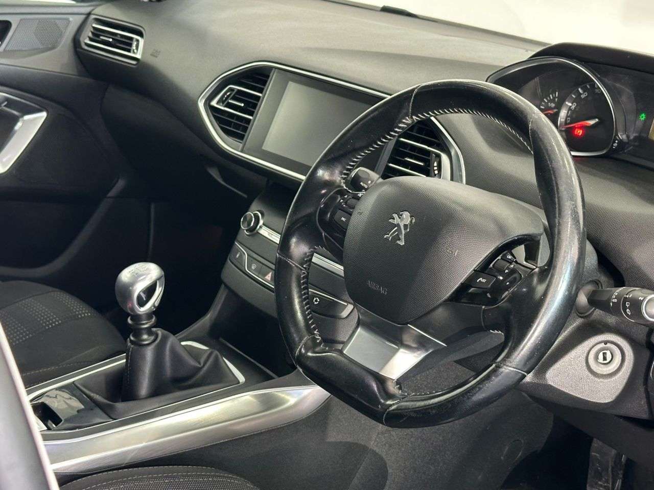 2017 PEUGEOT 308 2017 PEUGEOT 308