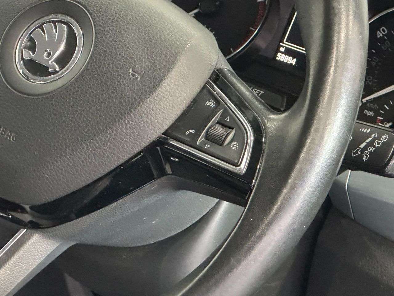 2016 SKODA FABIA 2016 SKODA FABIA