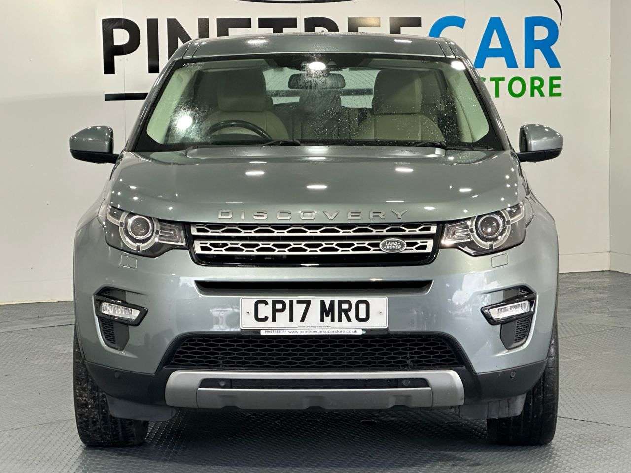 A 2017 LAND ROVER DISCOVERY SPORT 2.0 TD4 HSE SUV 5dr Diesel Auto 4WD Euro 6 (s/s) (180 ps) A 2017 LAND ROVER DISCOVERY SPORT 2.0 TD4 HSE SUV 5dr Diesel Auto 4WD Euro 6 (s/s) (180 ps)
