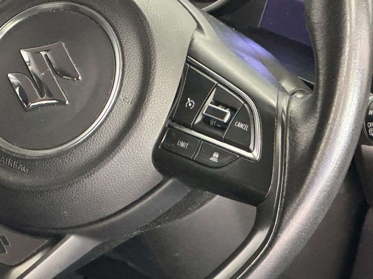 2018 SUZUKI SWIFT 2018 SUZUKI SWIFT
