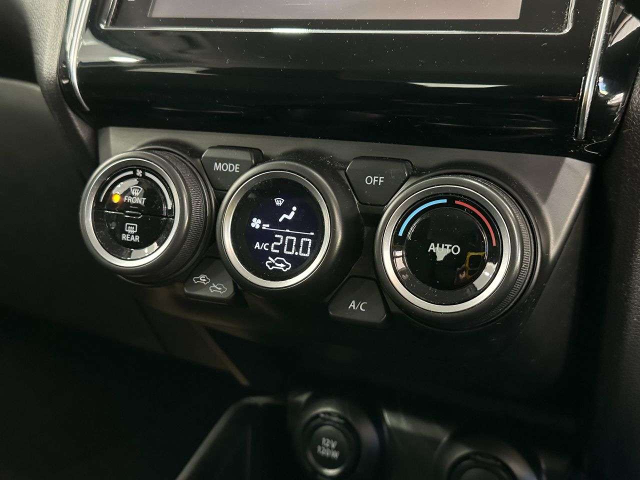 2018 SUZUKI SWIFT 2018 SUZUKI SWIFT