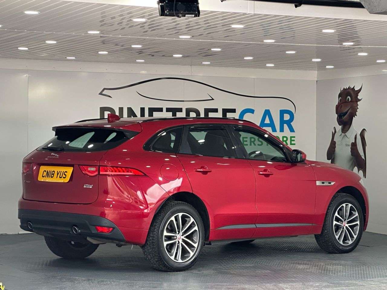 2018 JAGUAR F-PACE 2018 JAGUAR F-PACE