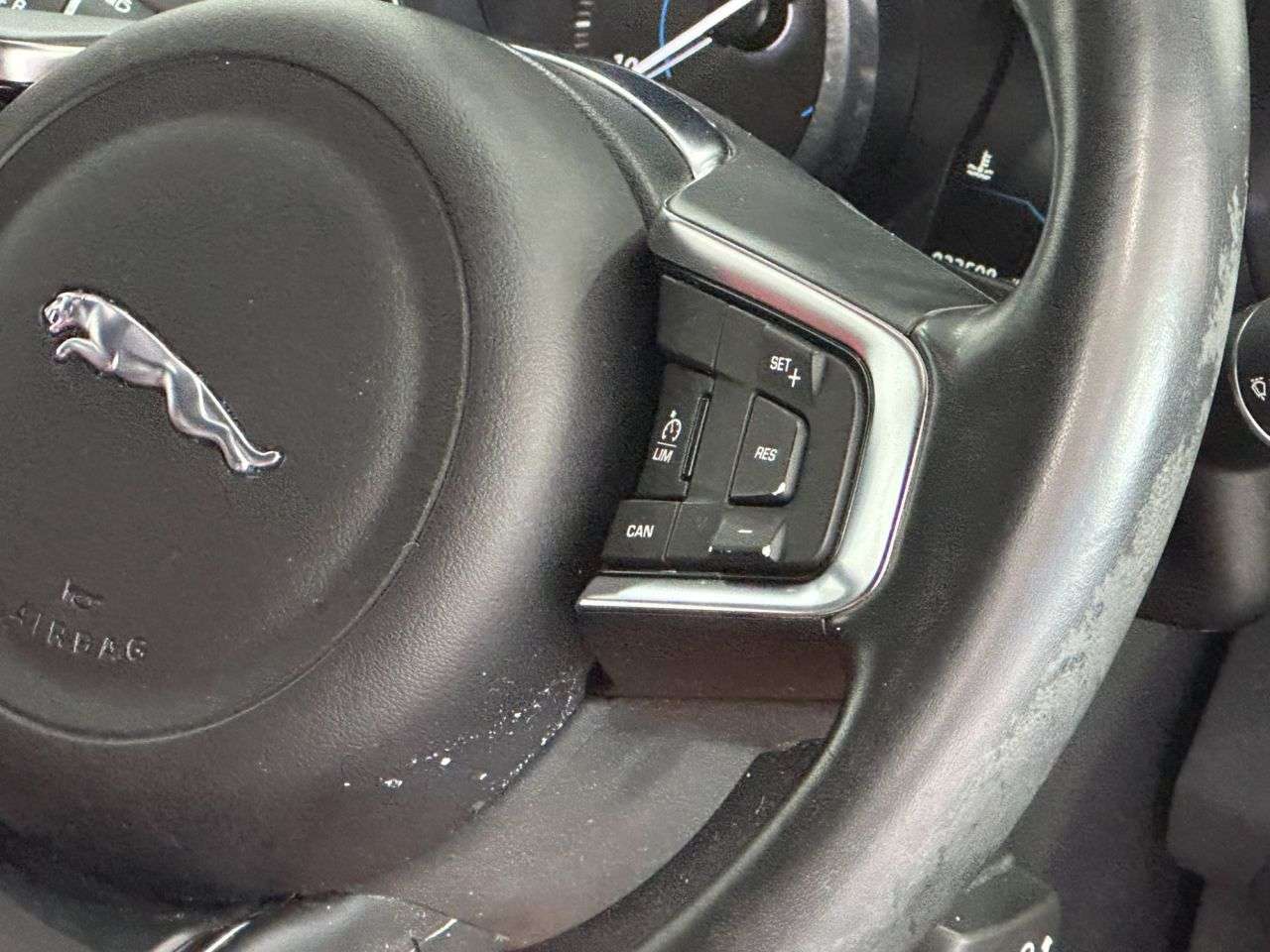 2018 JAGUAR F-PACE 2018 JAGUAR F-PACE
