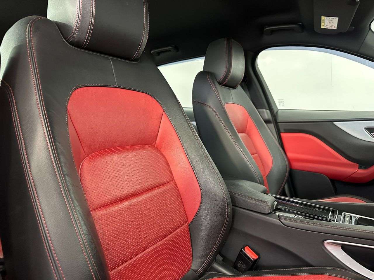 2018 JAGUAR F-PACE 2018 JAGUAR F-PACE