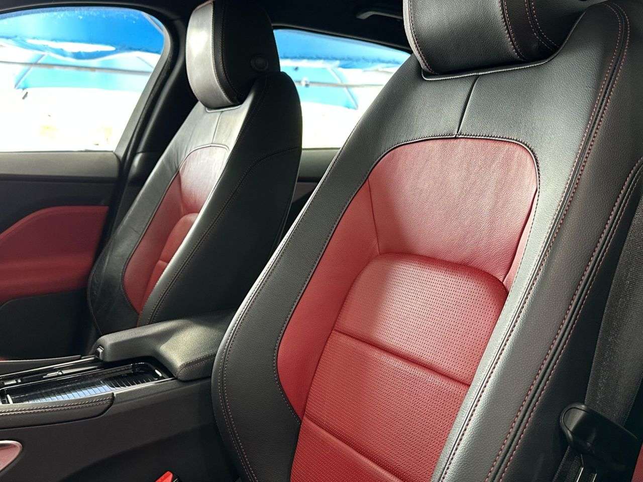 2018 JAGUAR F-PACE 2018 JAGUAR F-PACE