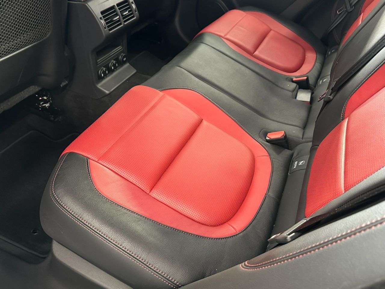2018 JAGUAR F-PACE 2018 JAGUAR F-PACE
