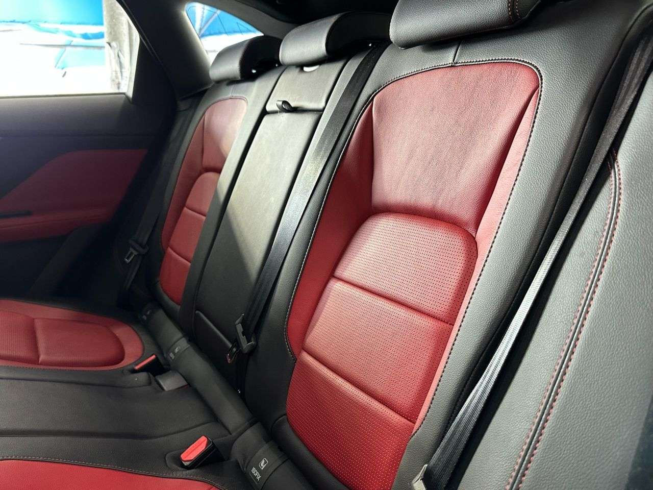 2018 JAGUAR F-PACE 2018 JAGUAR F-PACE
