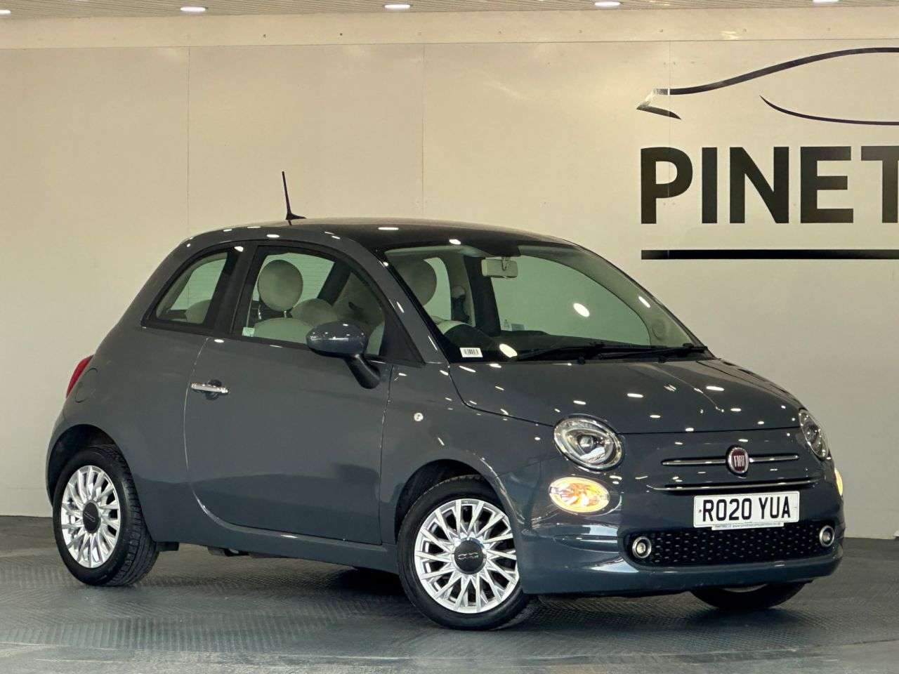 A 2020 FIAT 500 1.0 MHEV Lounge Hatchback 3dr Petrol Manual Euro 6 (s/s) (70 bhp) A 2020 FIAT 500 1.0 MHEV Lounge Hatchback 3dr Petrol Manual Euro 6 (s/s) (70 bhp)